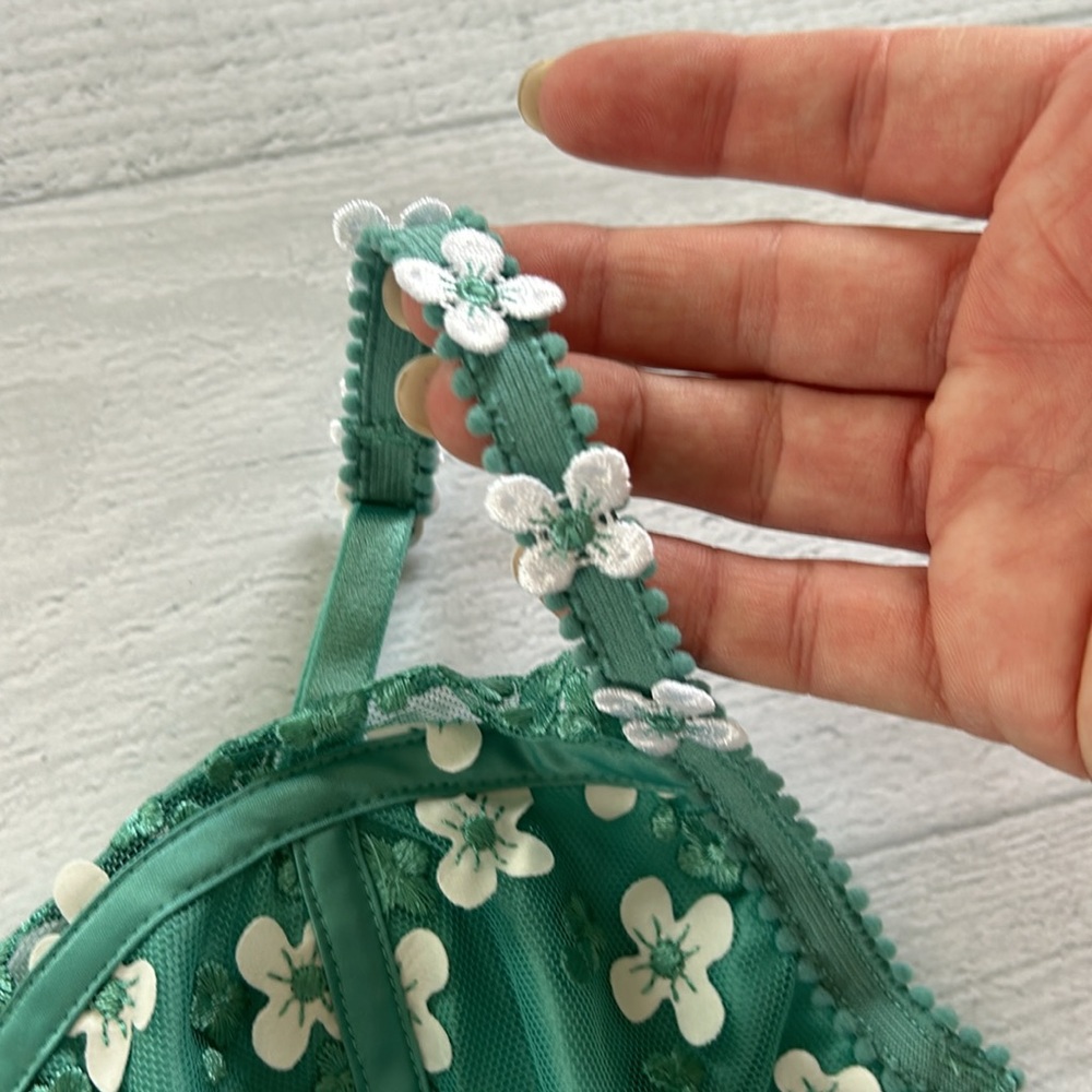For Love & Lemons Daisy Embroidered Longline Bra Jade Teal White Size 38C - Picture 6 of 12